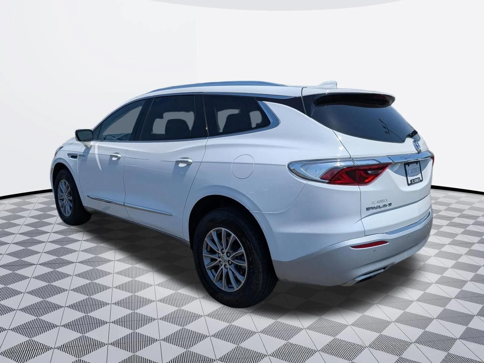 Used 2023 Summit White Buick Essence image 7