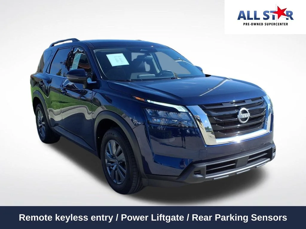 2025 Nissan Pathfinder SV