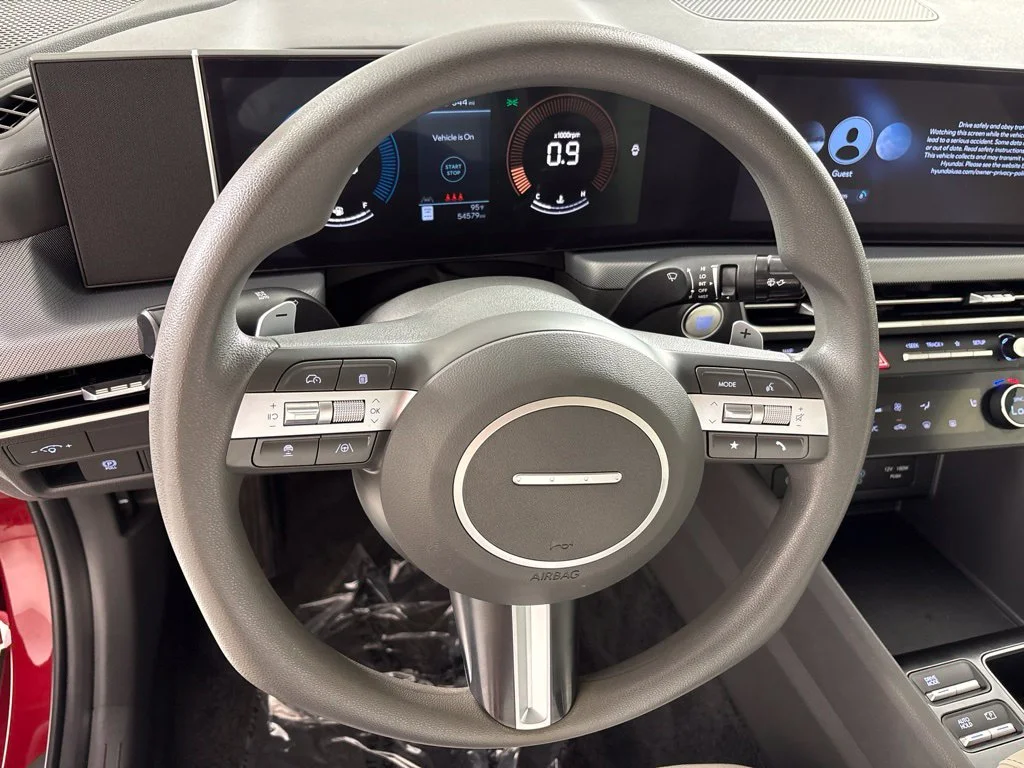 Used 2025 Red Hyundai SEL image 27