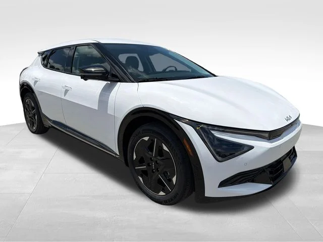 New 2026 Glacial White Pearl Kia WIND image 1