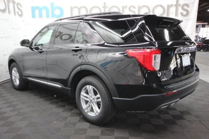 Used 2022 Black Ford XLT image 3
