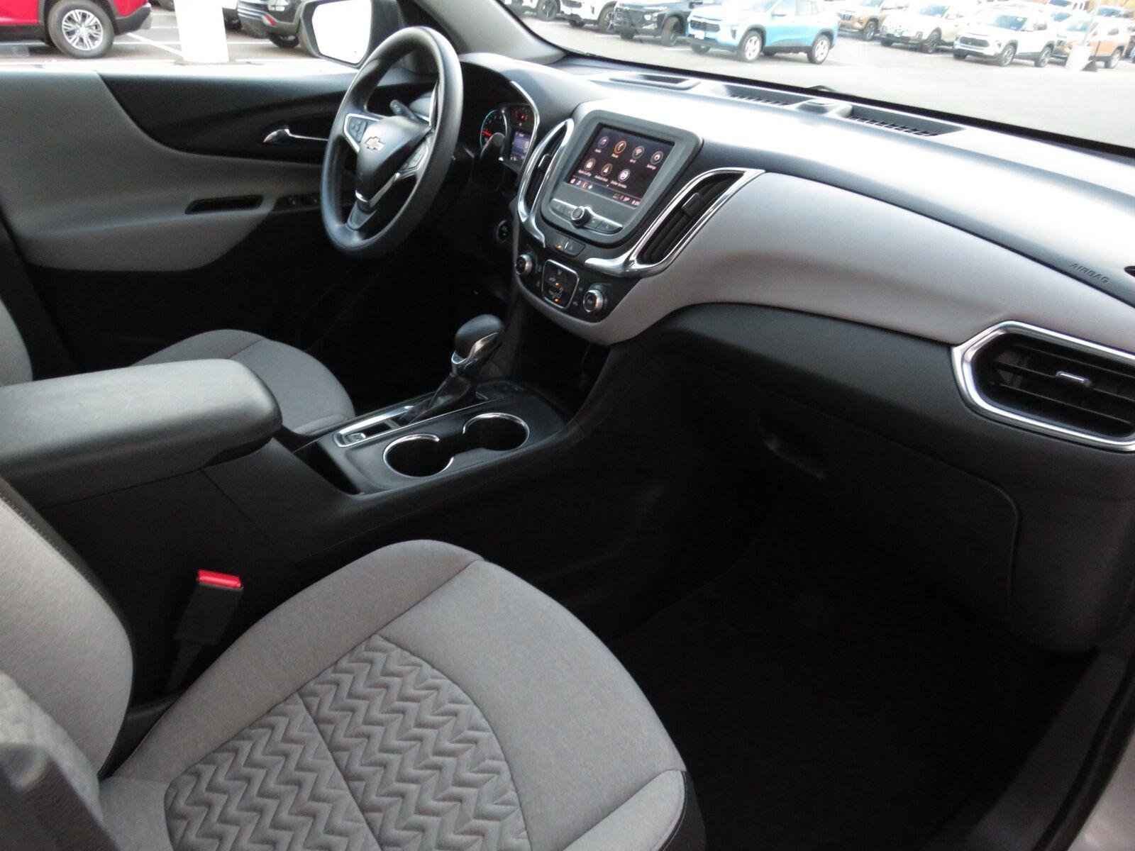 Used 2024 STERLING GRAY METALLIC Chevrolet  image 27