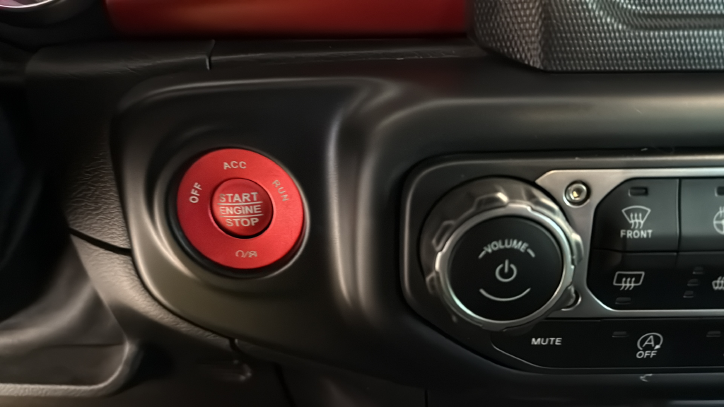 Used 2019 Black Jeep Unlimited Rubicon image 38