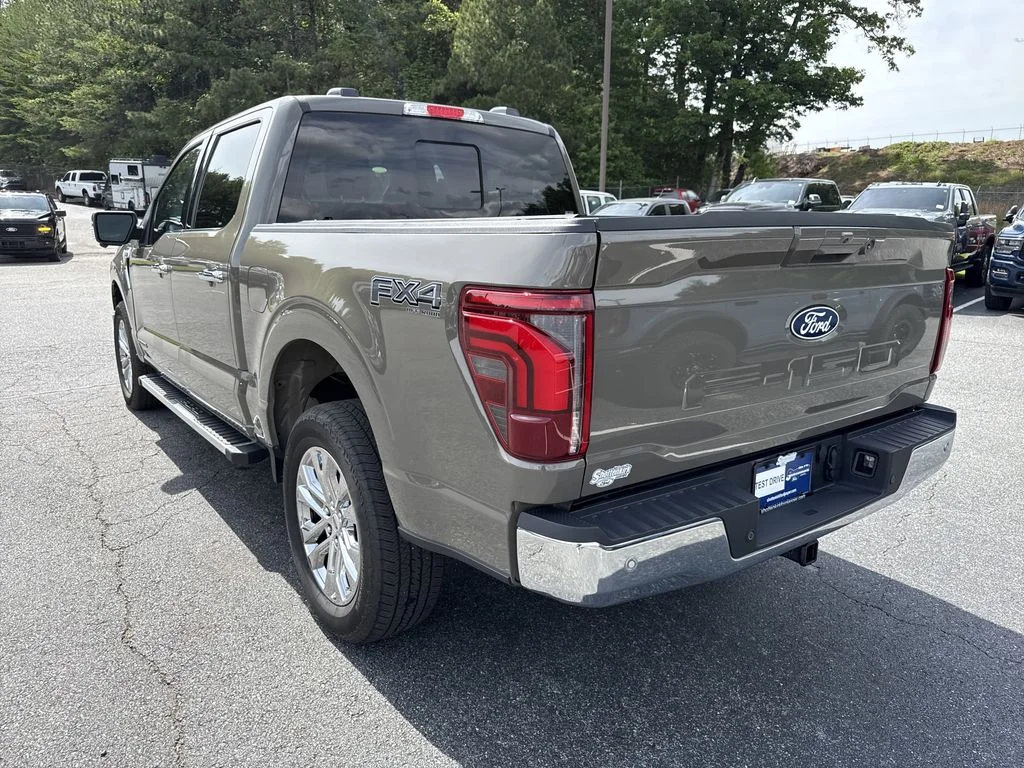Used 2025 Gray Ford Lariat image 5