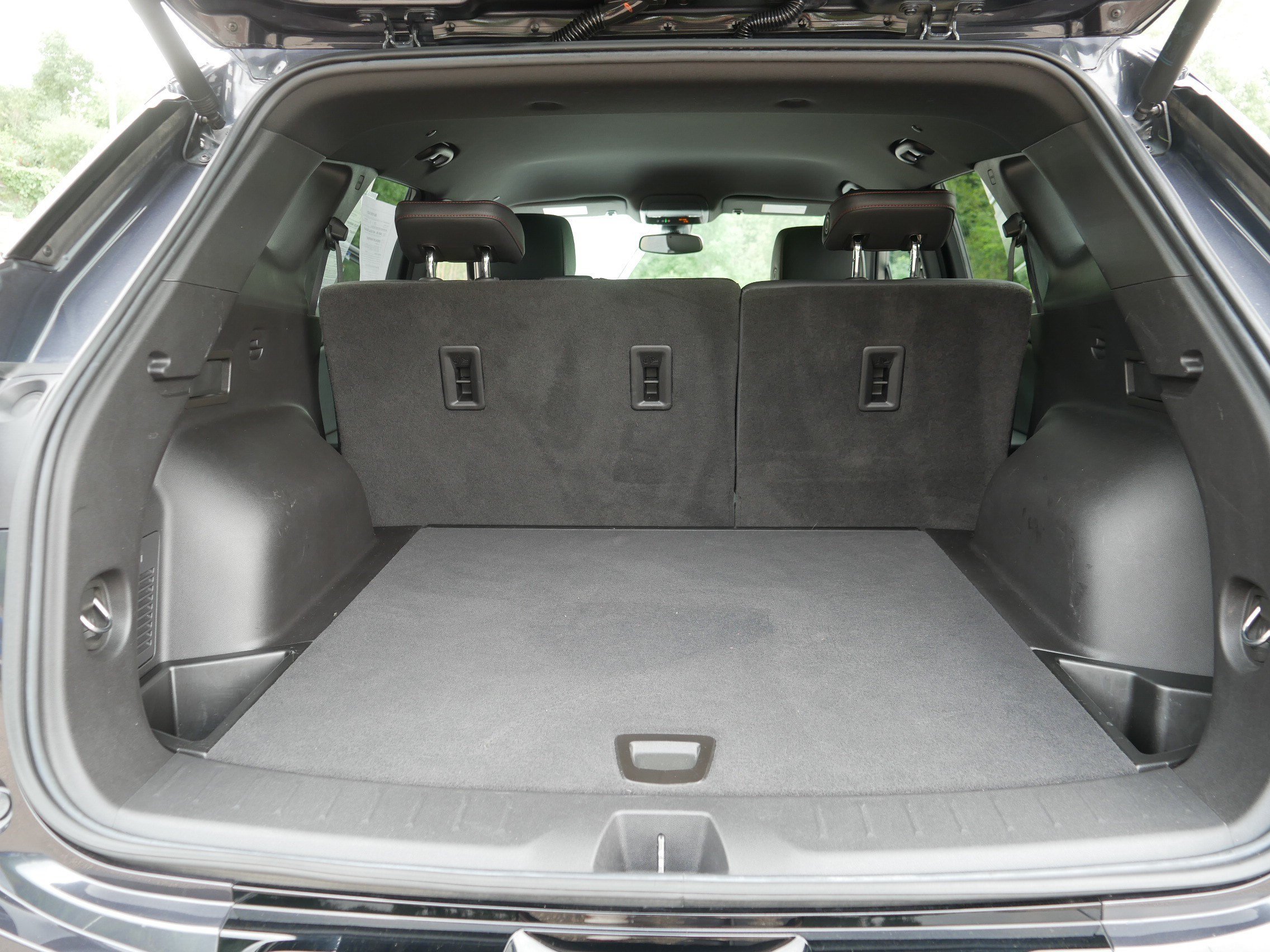 Used 2021 Iron Gray Metallic Chevrolet RS image 17