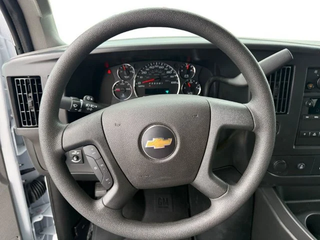 New 2026 Summit White Chevrolet 1LT image 13