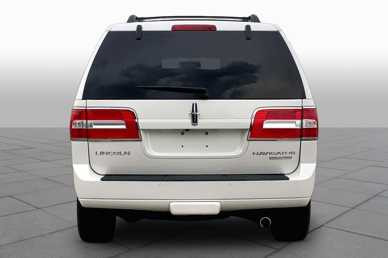 Pre-Owned 2014 Lincoln Navigator