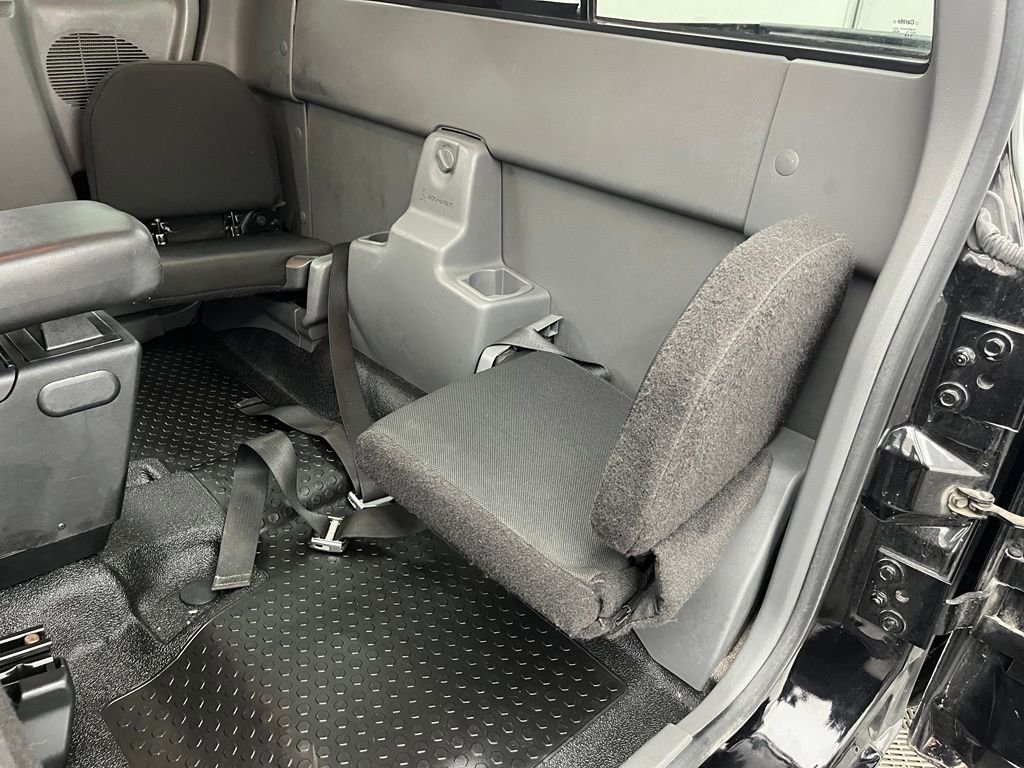 Used 2010 Black Ford XLT image 33