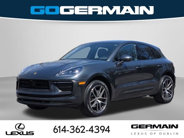 2024 Porsche Macan -'s photo