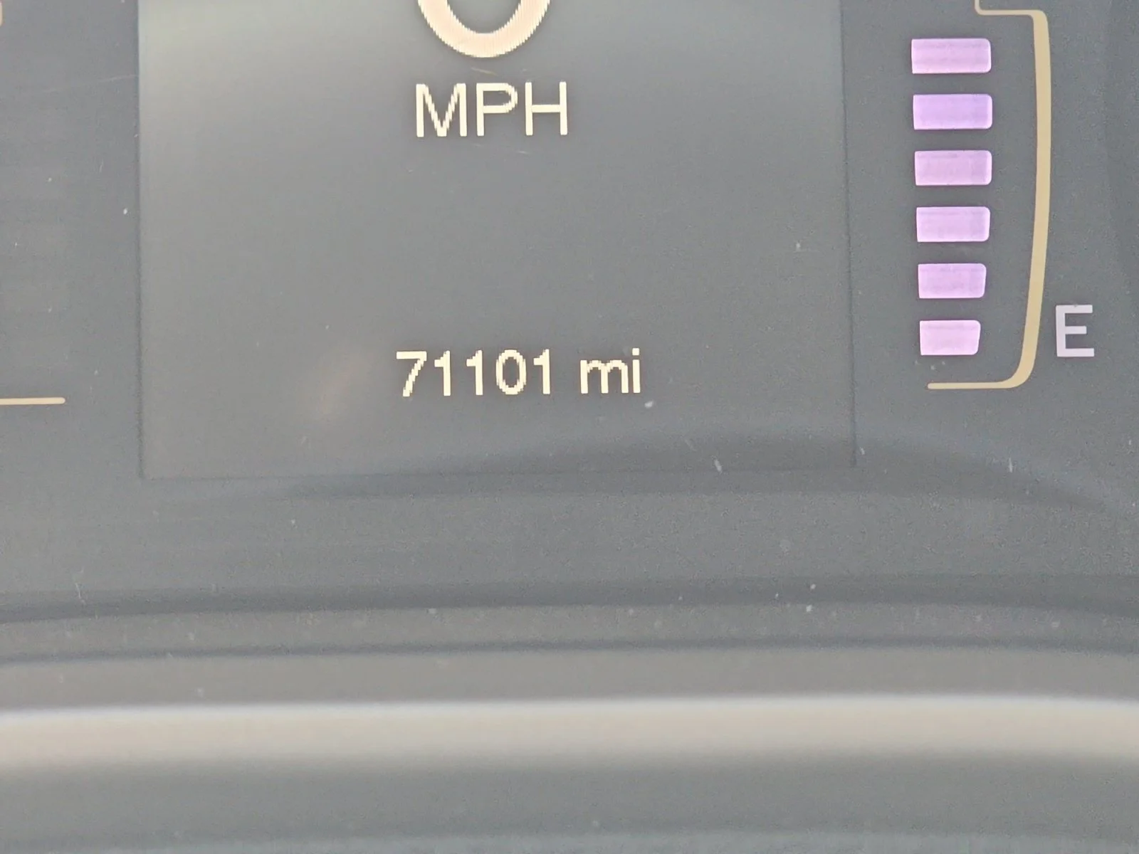 Used 2016 Brilliant Black Crystal Pearlcoat Jeep Latitude image 2
