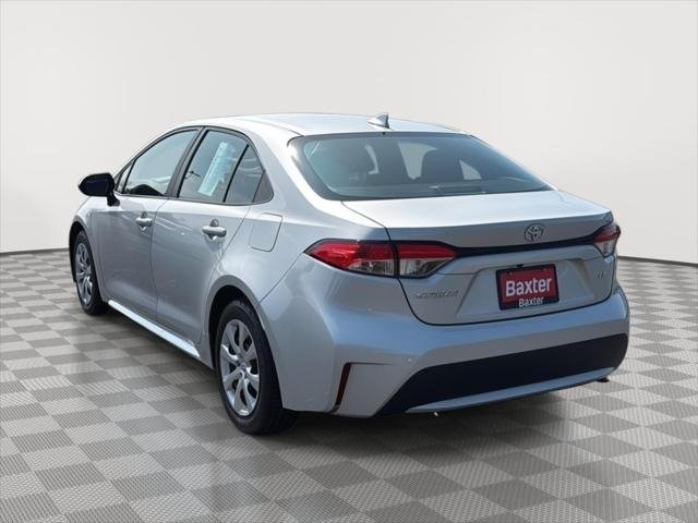 Certified Used 2021 CLASSIC SILVER MET Toyota  image 18