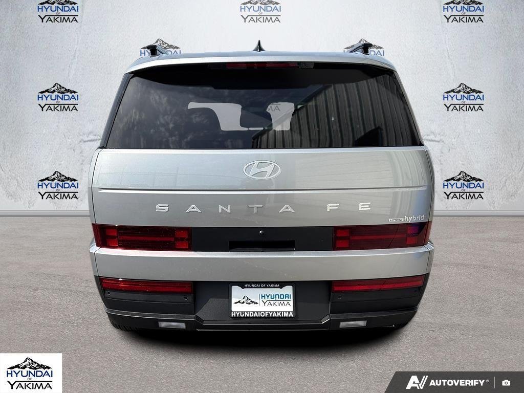 New 2026 Shimmering Silver Hyundai SEL image 5