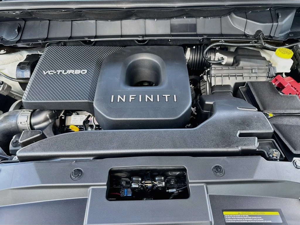 New 2027 White INFINITI LUXE image 33