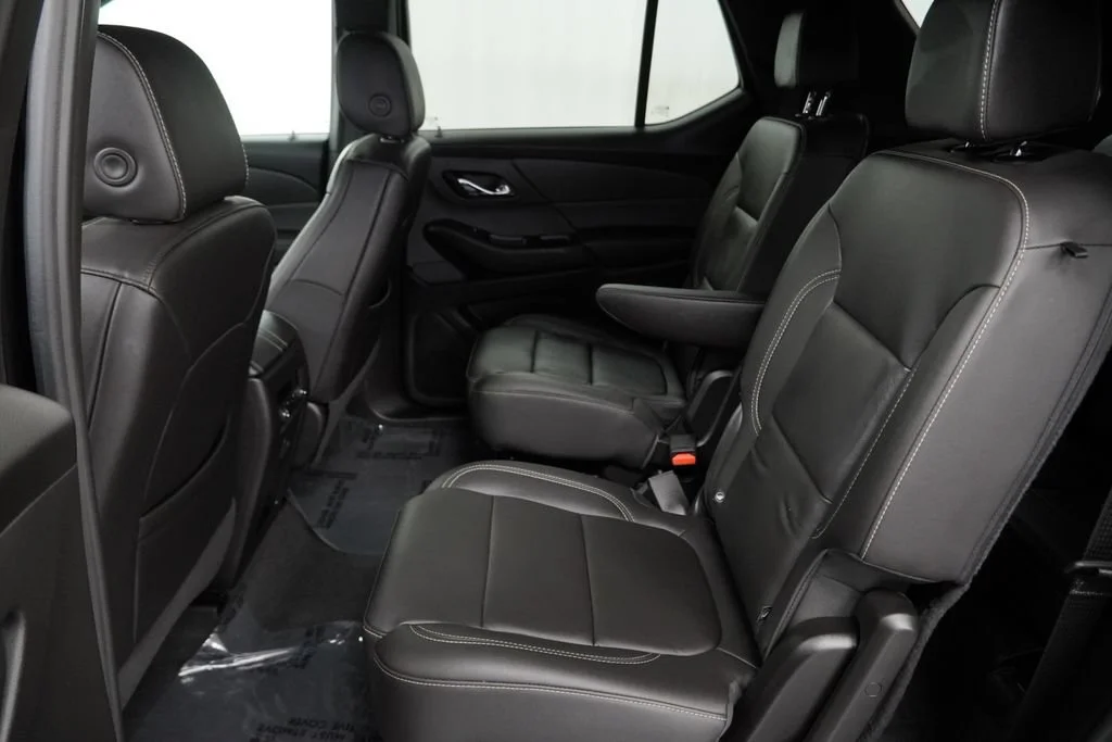 Used 2023 Mosaic Black Metallic Chevrolet LT Leather image 11