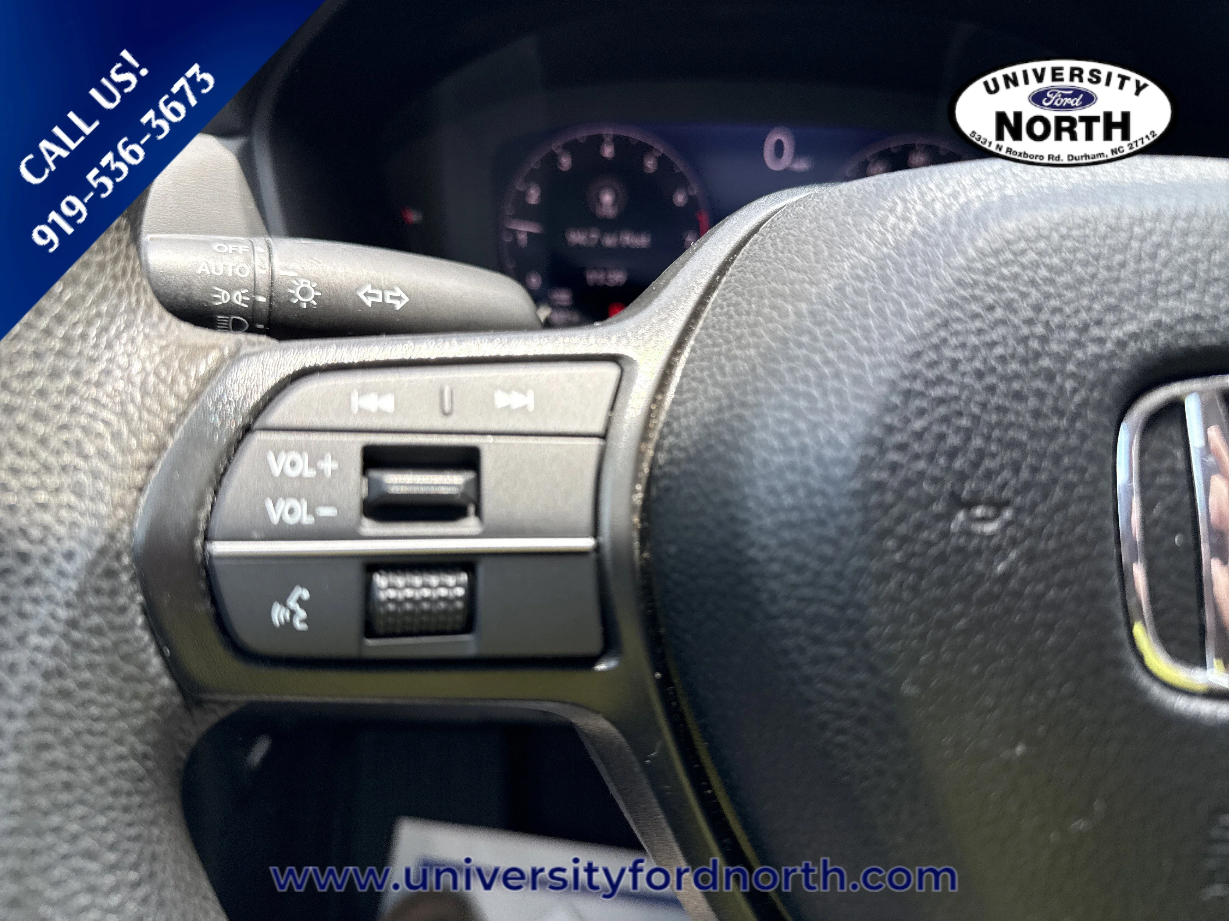 Used 2024 Platinum White Pearl Honda LX image 18
