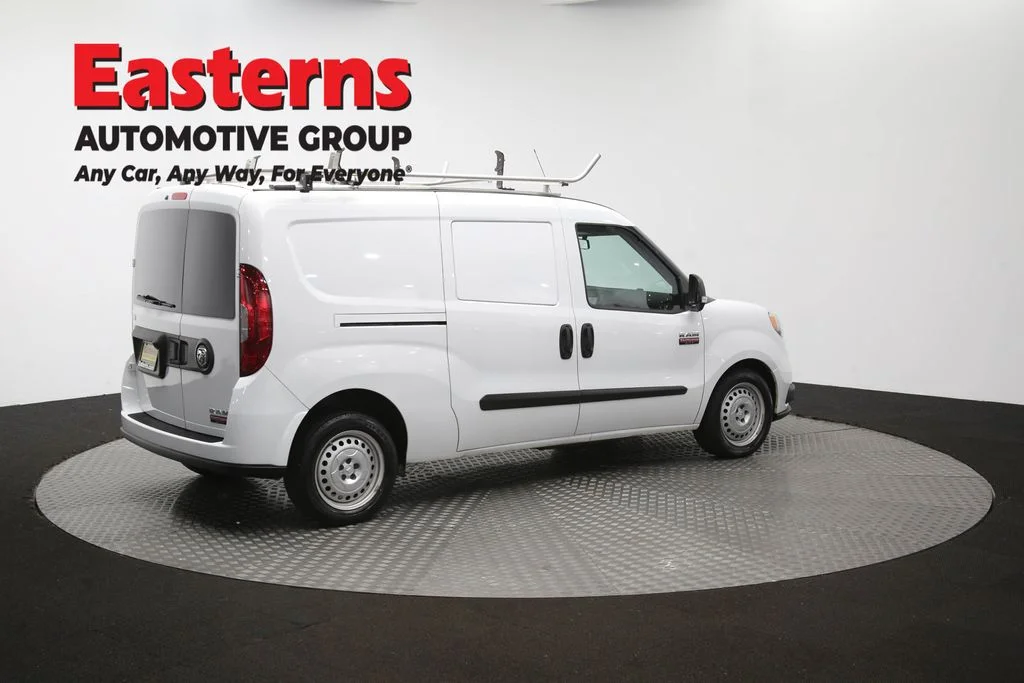 Used 2022 White Ram Base image 39