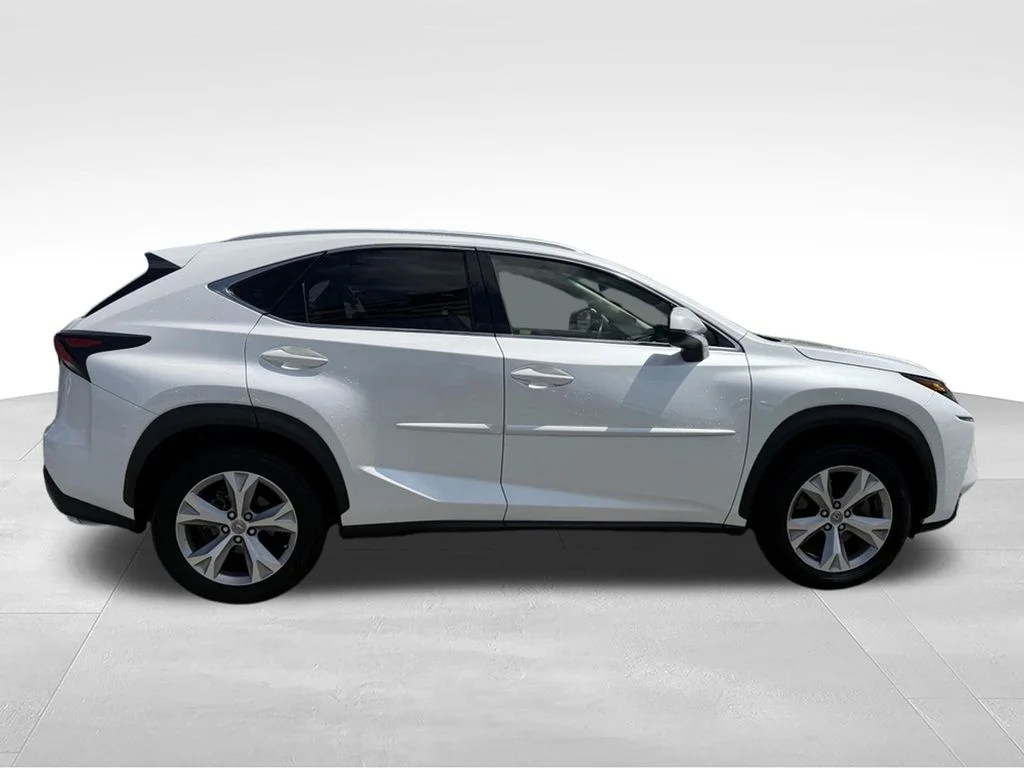 Used 2017 White Lexus 200t image 26