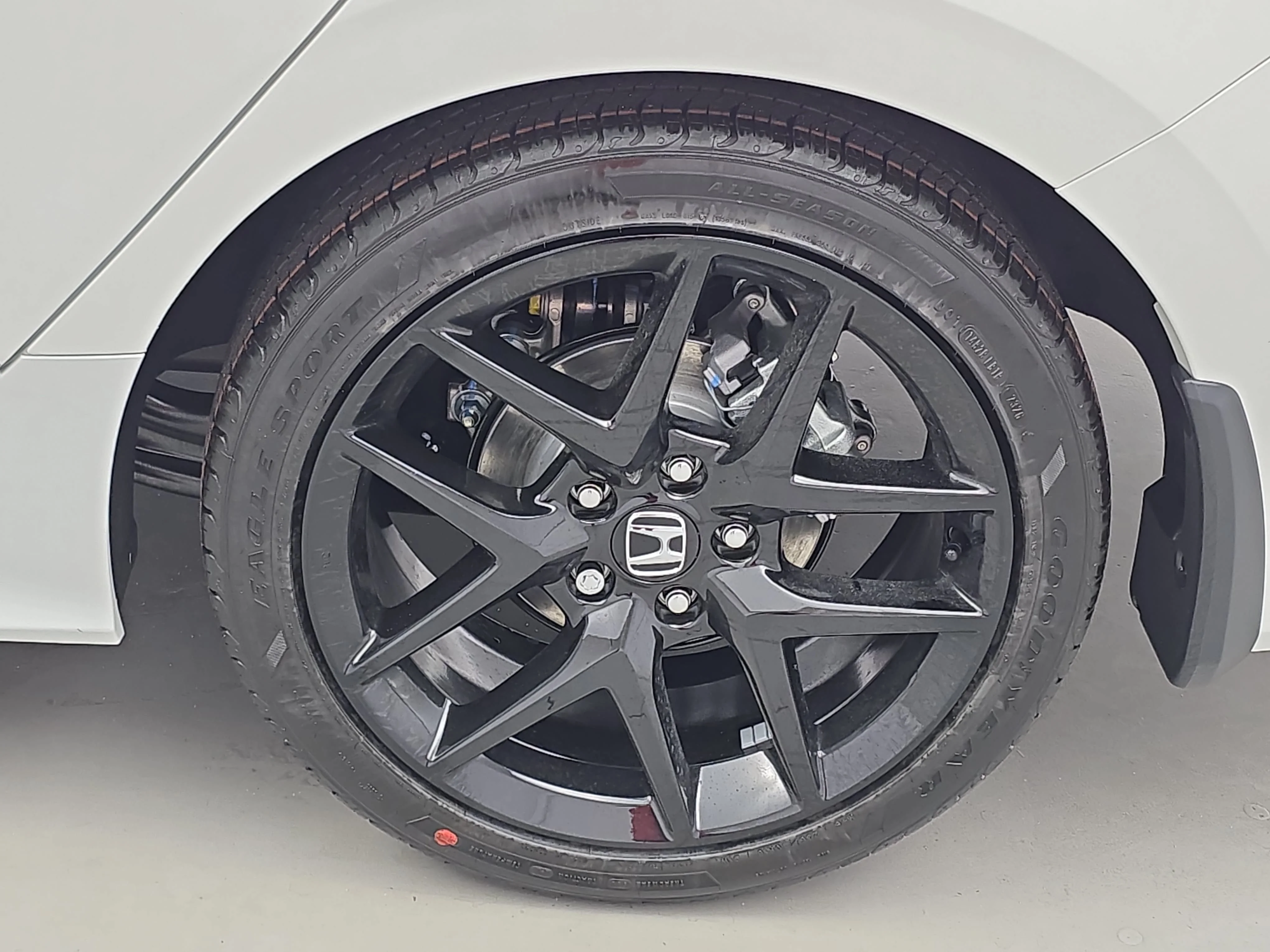 New 2026 Platinum White Pearl Honda Sport image 32