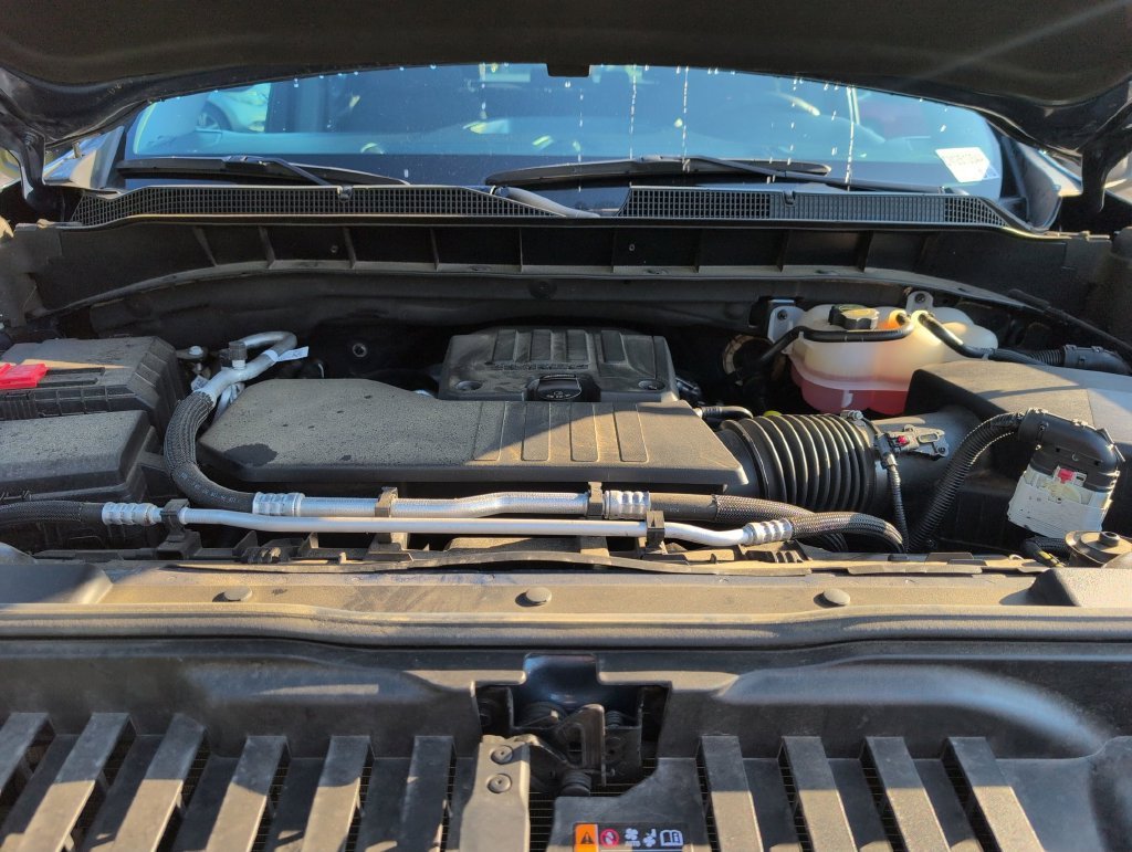 Used 2024 Blue Chevrolet Custom image 13