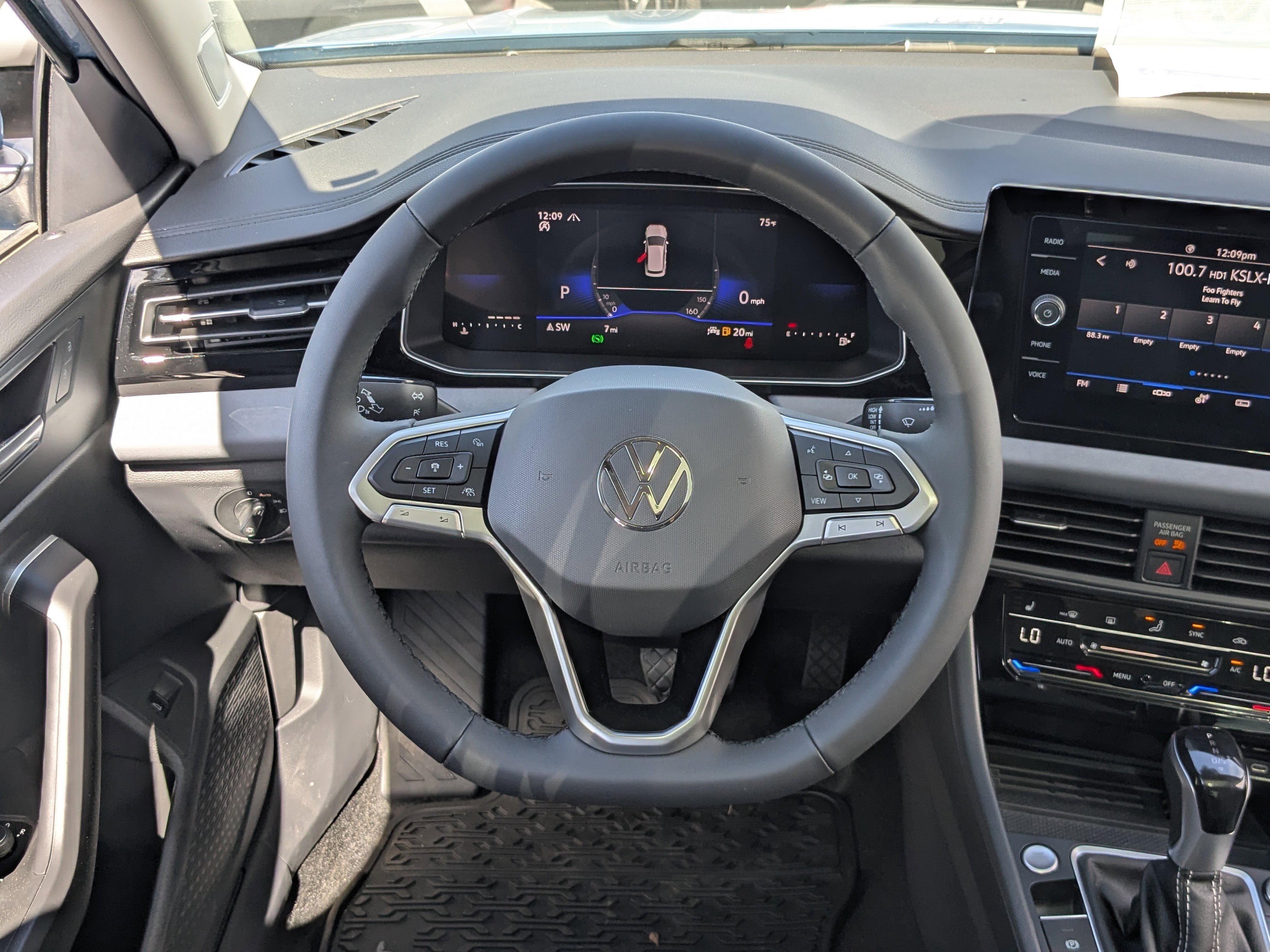 2026 Volkswagen Jetta SE - Photo 20
