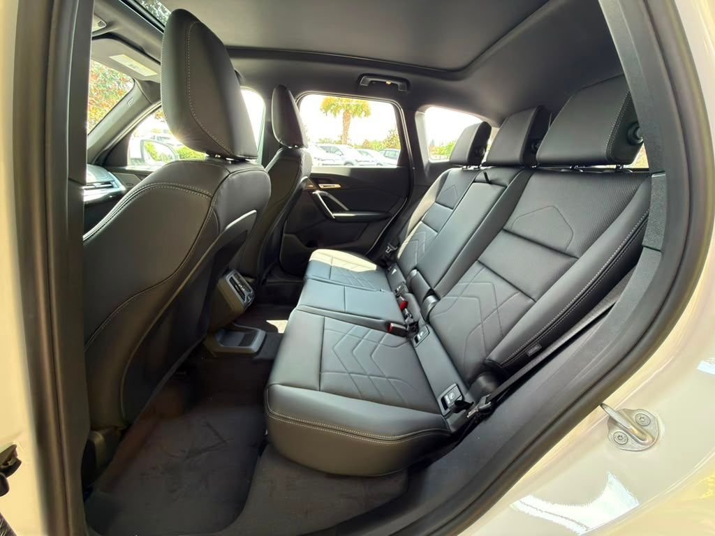 New 2026 White BMW xDrive28i image 22