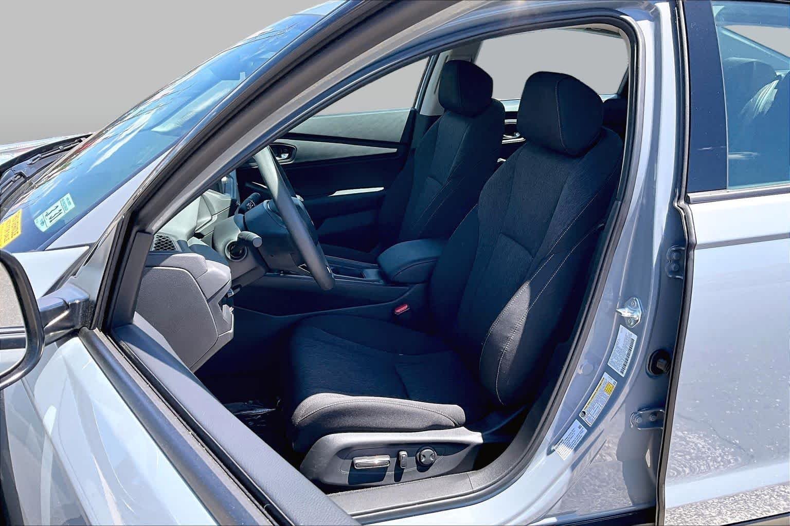 Certified Used 2026 Urban Gray Pearl Honda SE image 8