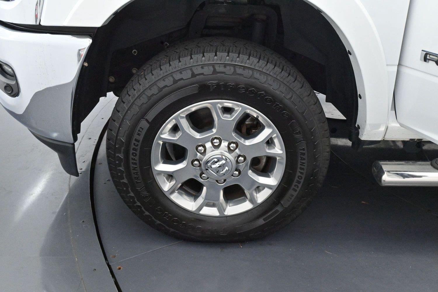 Used 2022 Bright White Clearcoat Ram Laramie image 37