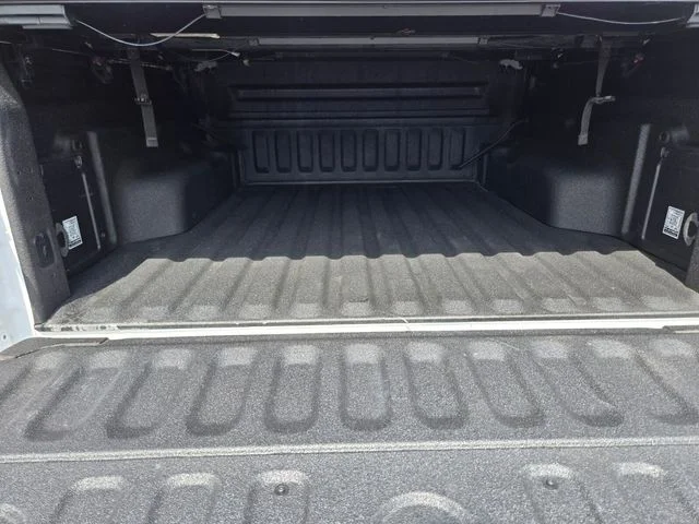 Used 2022 White Ford XL image 15