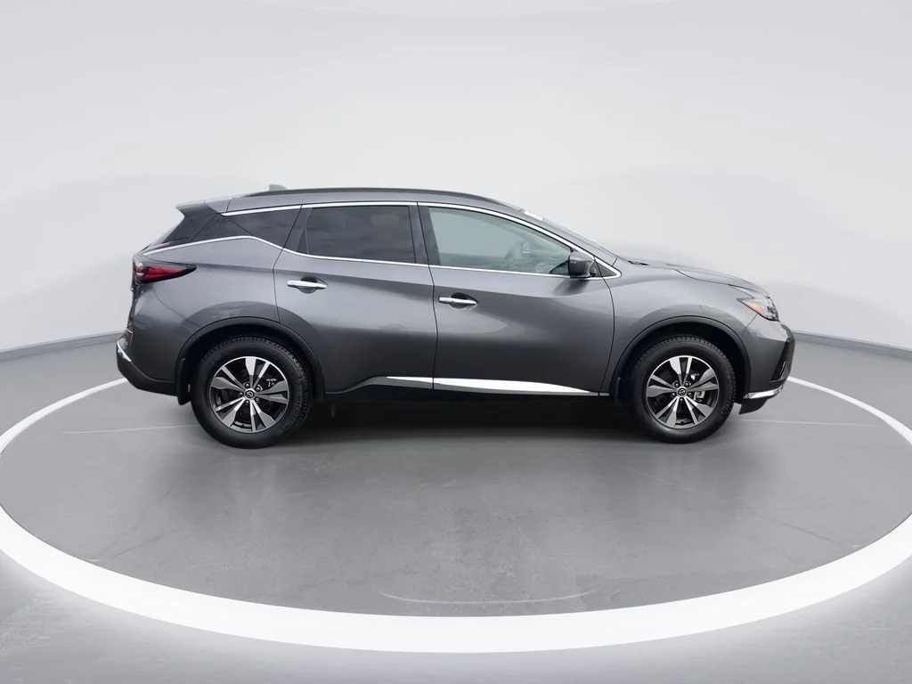 Used 2024 Gray Nissan SV image 9