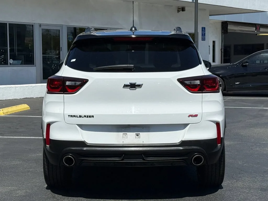 Used 2024 Summit White Chevrolet RS image 8