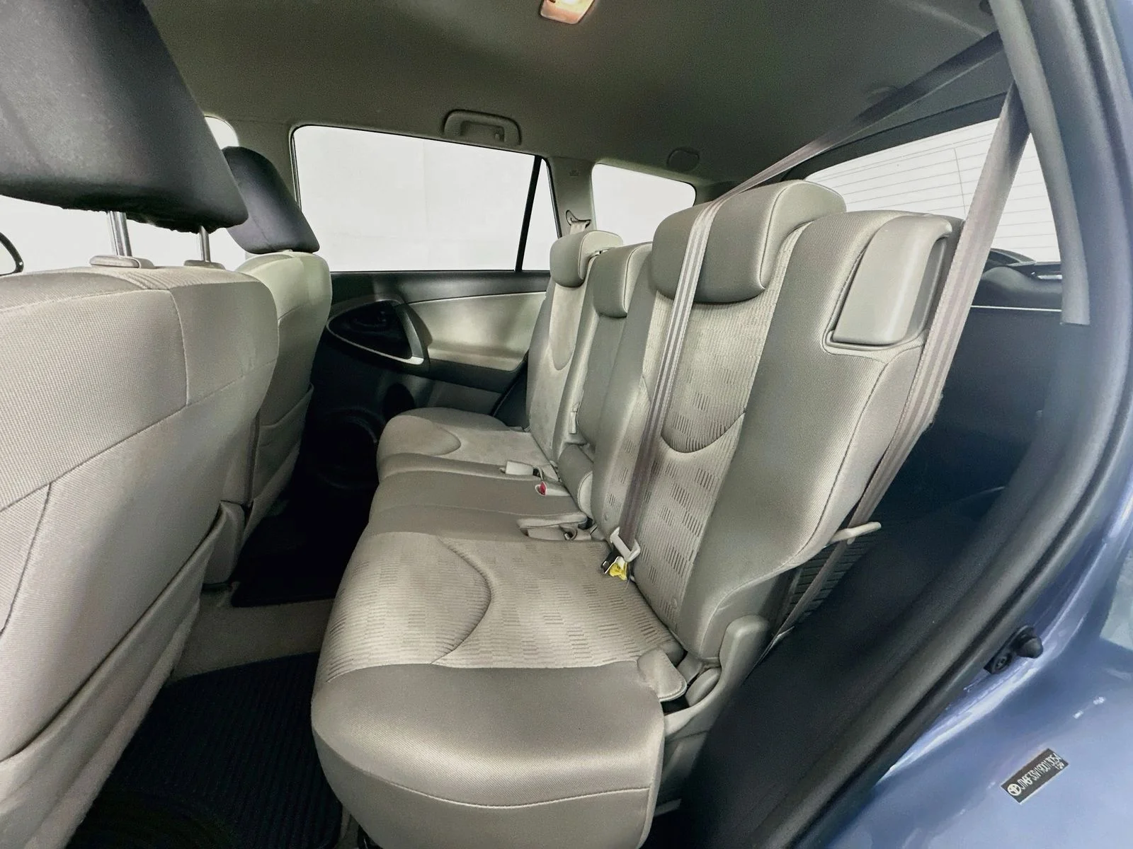 Used 2009 Pacific Blue Metallic Toyota Base image 21