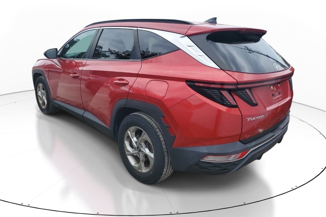 Used 2022 Calypso Red Hyundai SEL image 5
