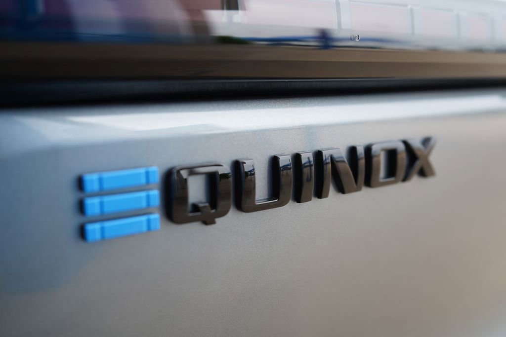 2025 Chevrolet Equinox EV RS - Photo 6