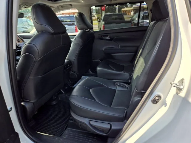 Used 2023 Beige Toyota XLE image 14