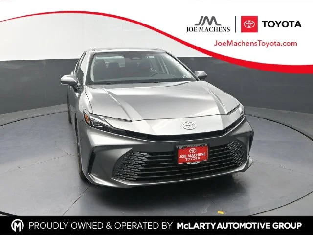 Used 2026  Toyota XLE image 1