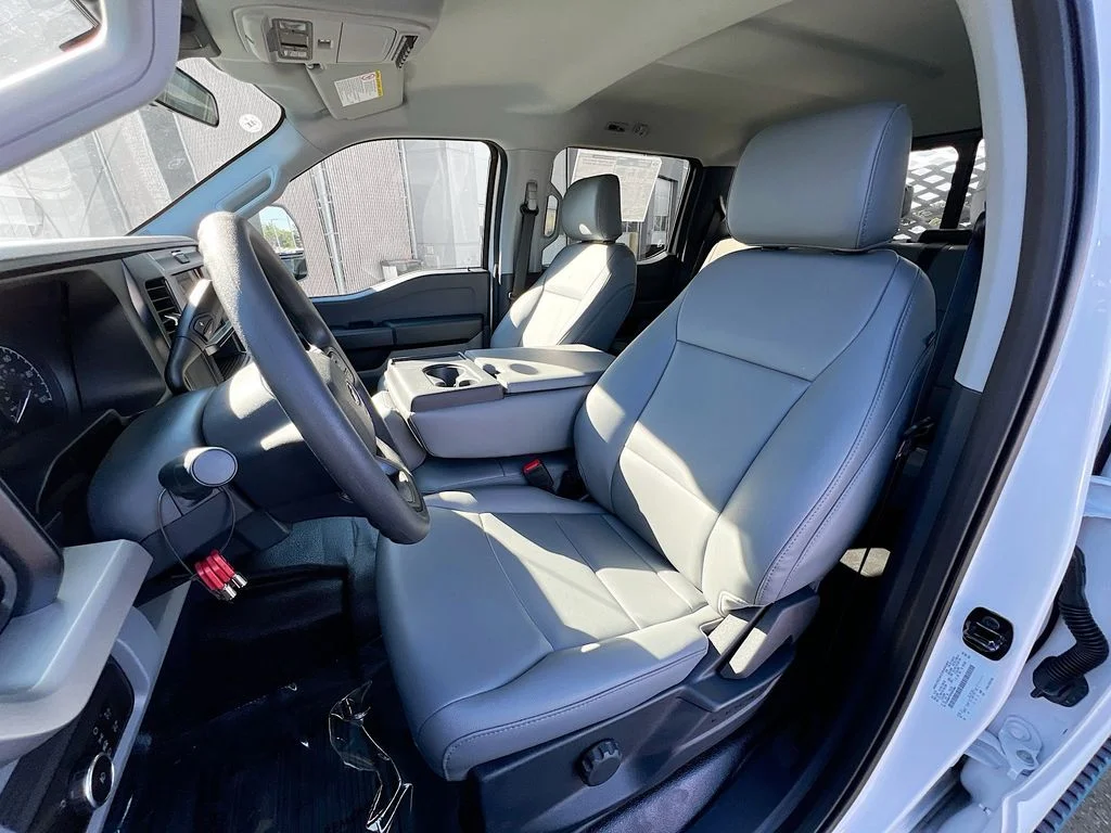 New 2026 Oxford White Ford XL image 22