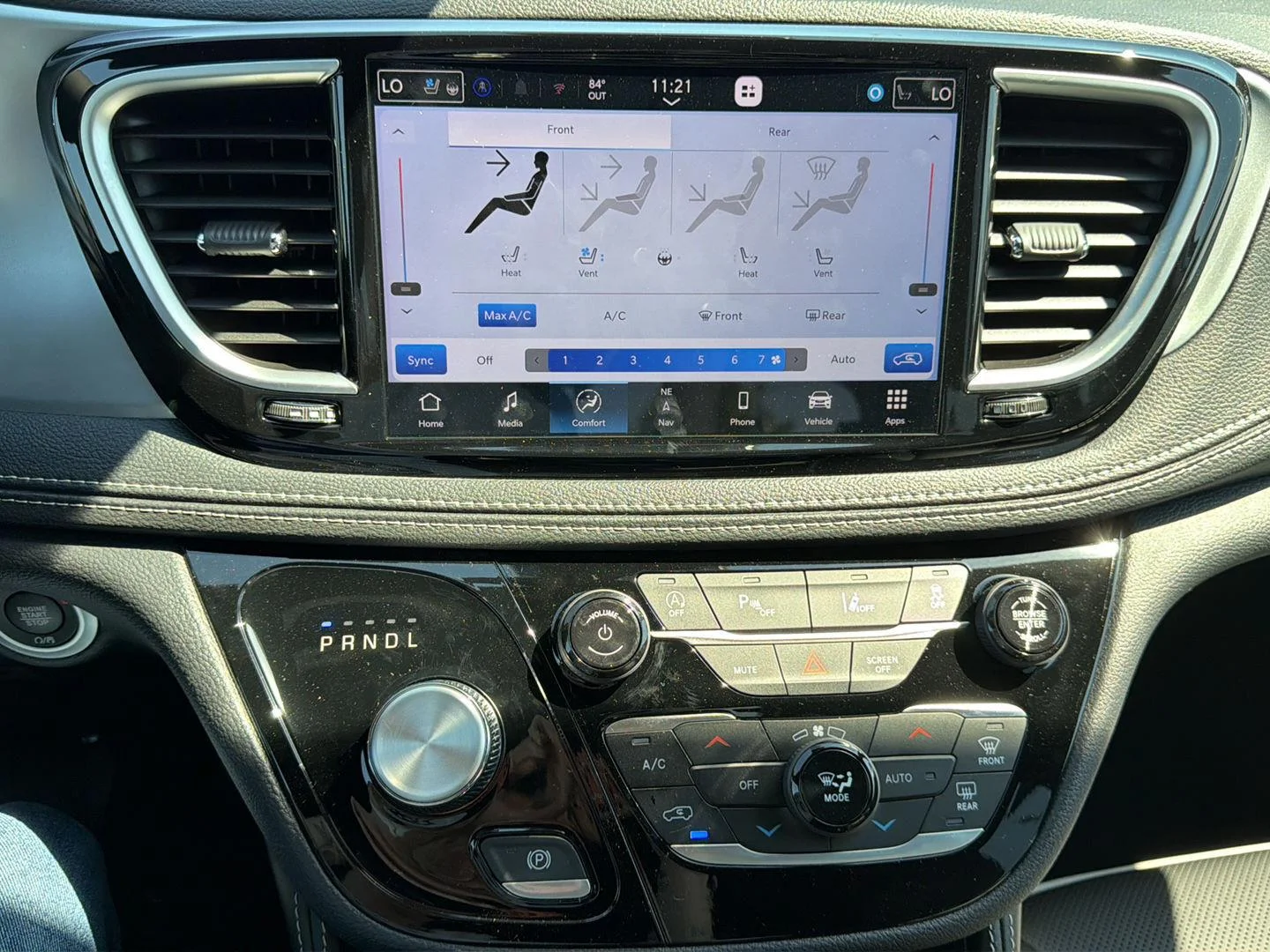 2026 Chrysler Pacifica Limited - Photo 16
