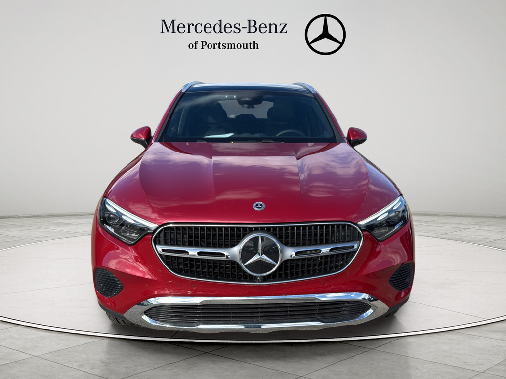 Used 2026 Red Mercedes-Benz GLC 300 image 8