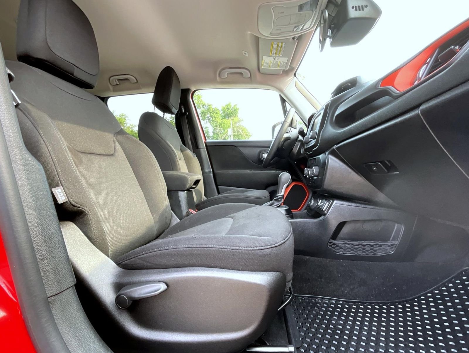 Used 2019 Red Jeep Sport image 18
