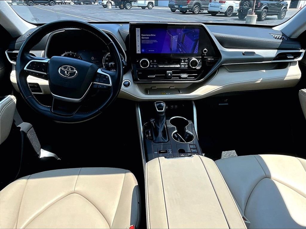 Used 2024 Gray Toyota XLE image 21