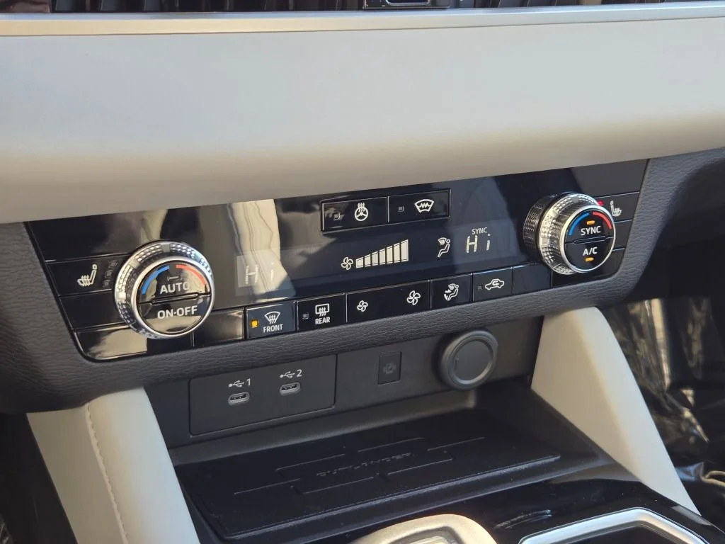 2026 Mitsubishi Outlander SE - Photo 23