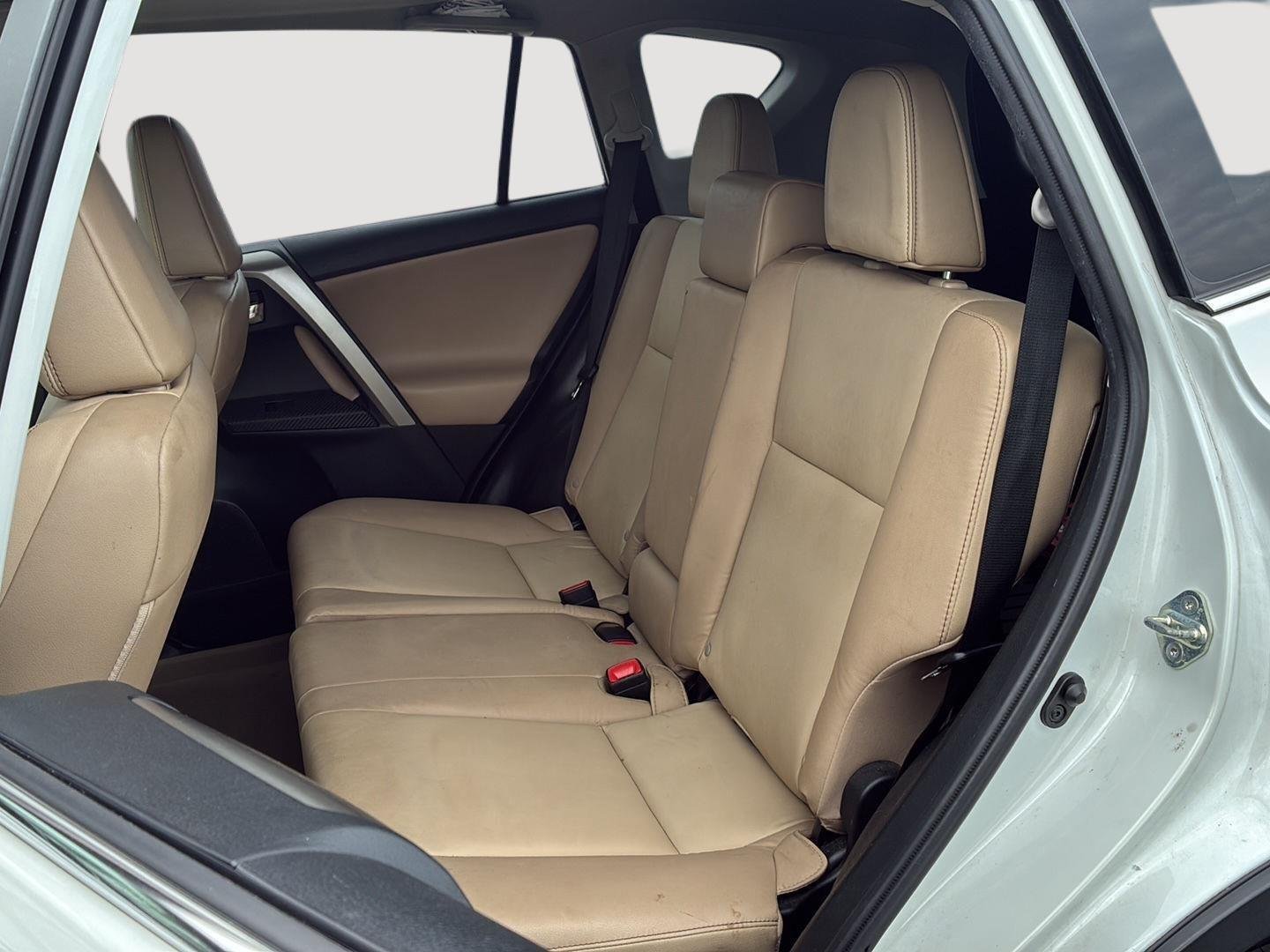 Used 2015 Blizzard Pearl Toyota Limited image 5