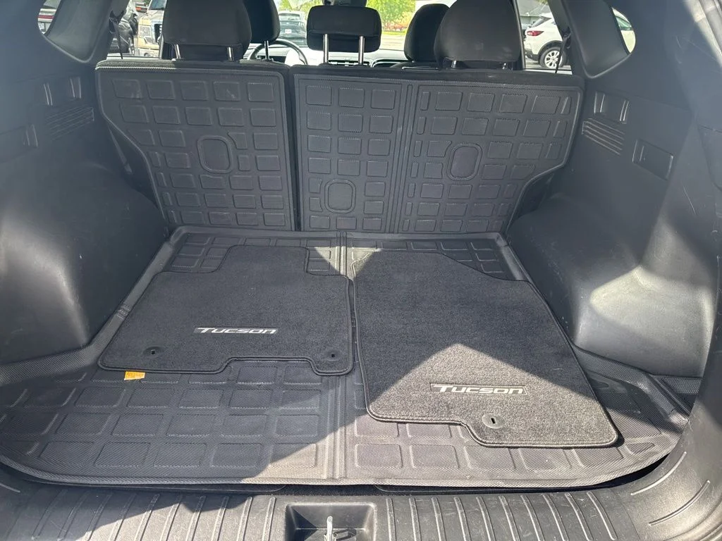 Used 2022 Gray Hyundai SEL image 47