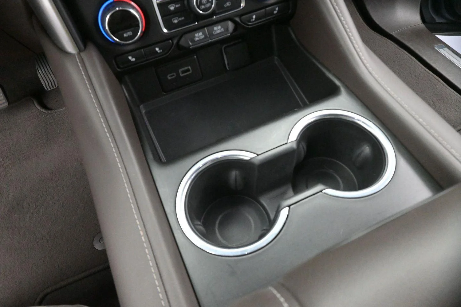 Used 2024 Sterling Gray Metallic Chevrolet Z71 image 28