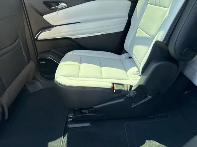 New 2026 Black Chevrolet High Country image 23