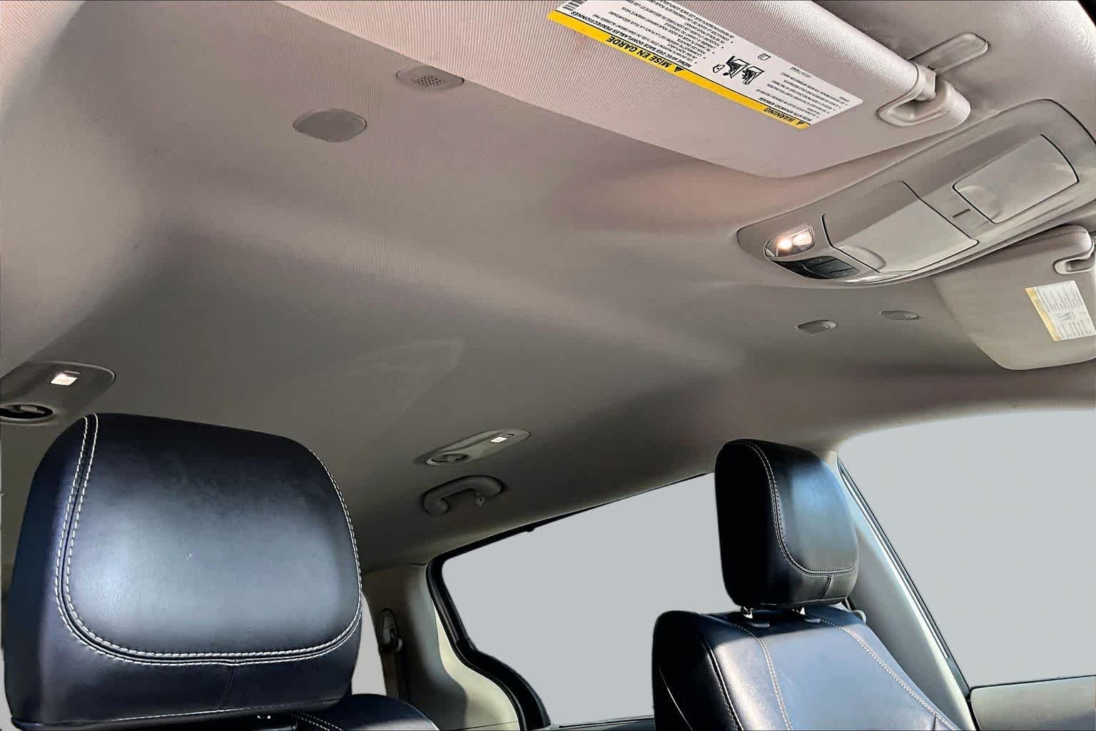 Used 2024 Silver Mist Clearcoat Chrysler Touring L image 13