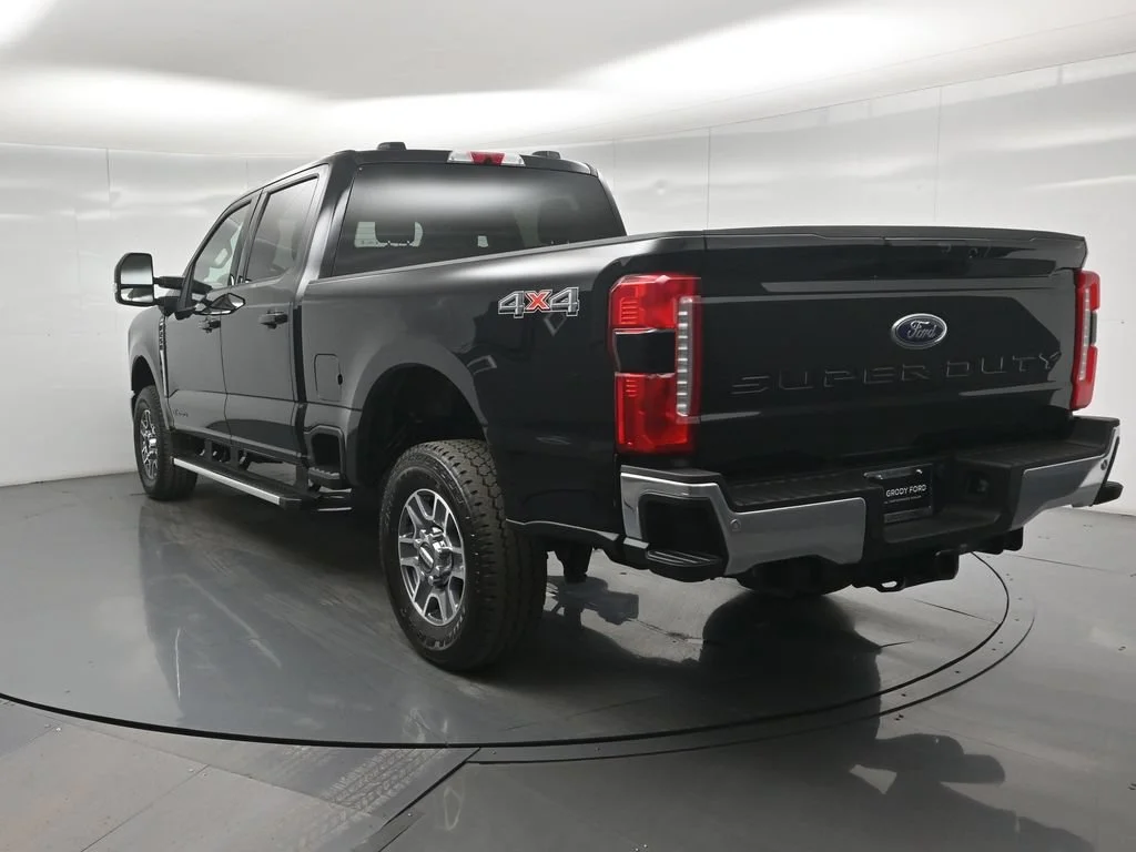 Certified Used 2025 Black Ford Lariat image 27