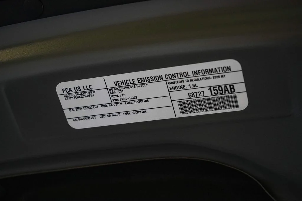 New 2026 Sting-Gray Clearcoat Jeep Laredo image 27