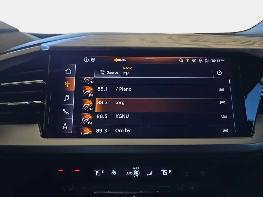 Used 2023 Gray Audi Premium Plus image 22