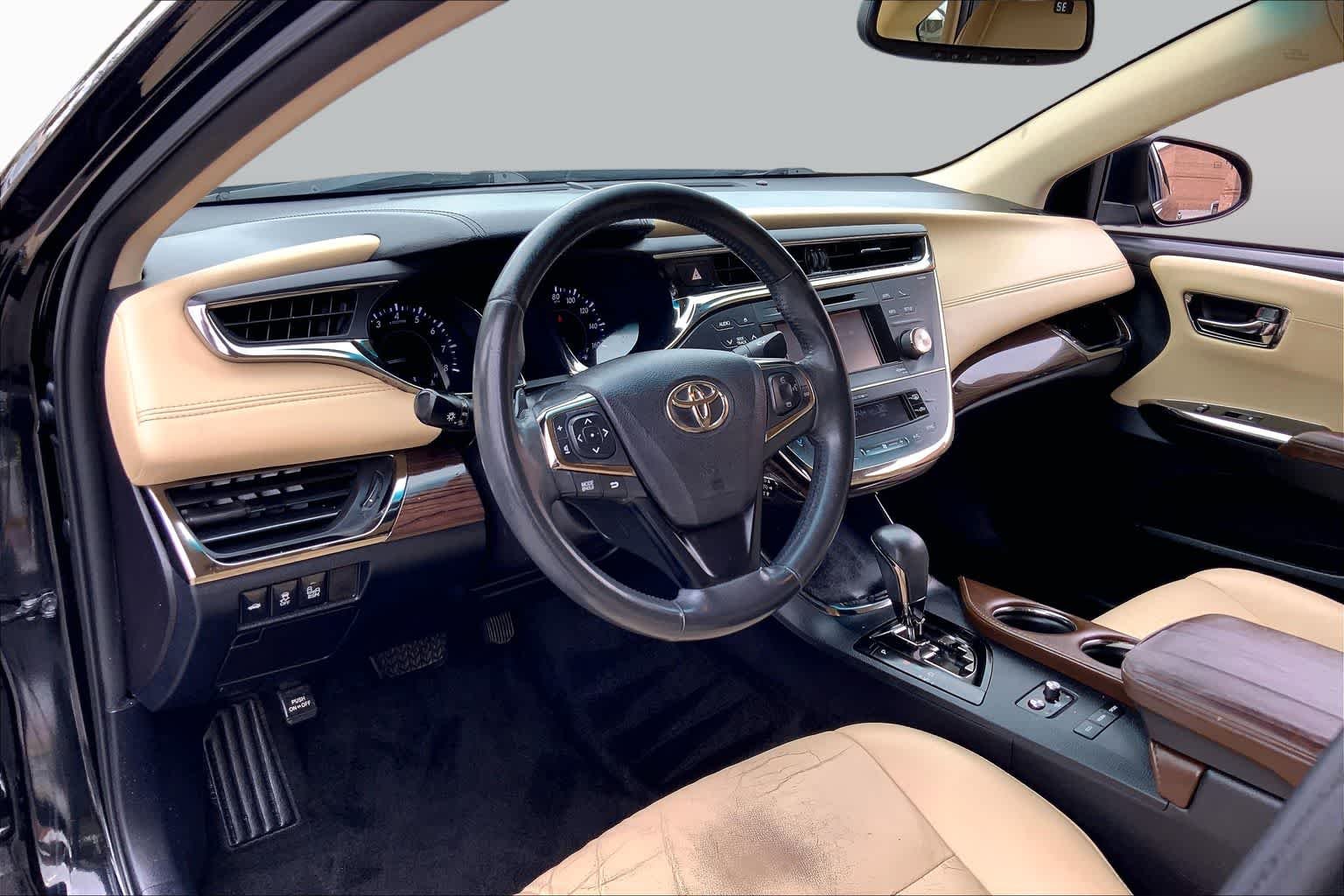 Used 2014 Attitude Black Toyota XLE image 18